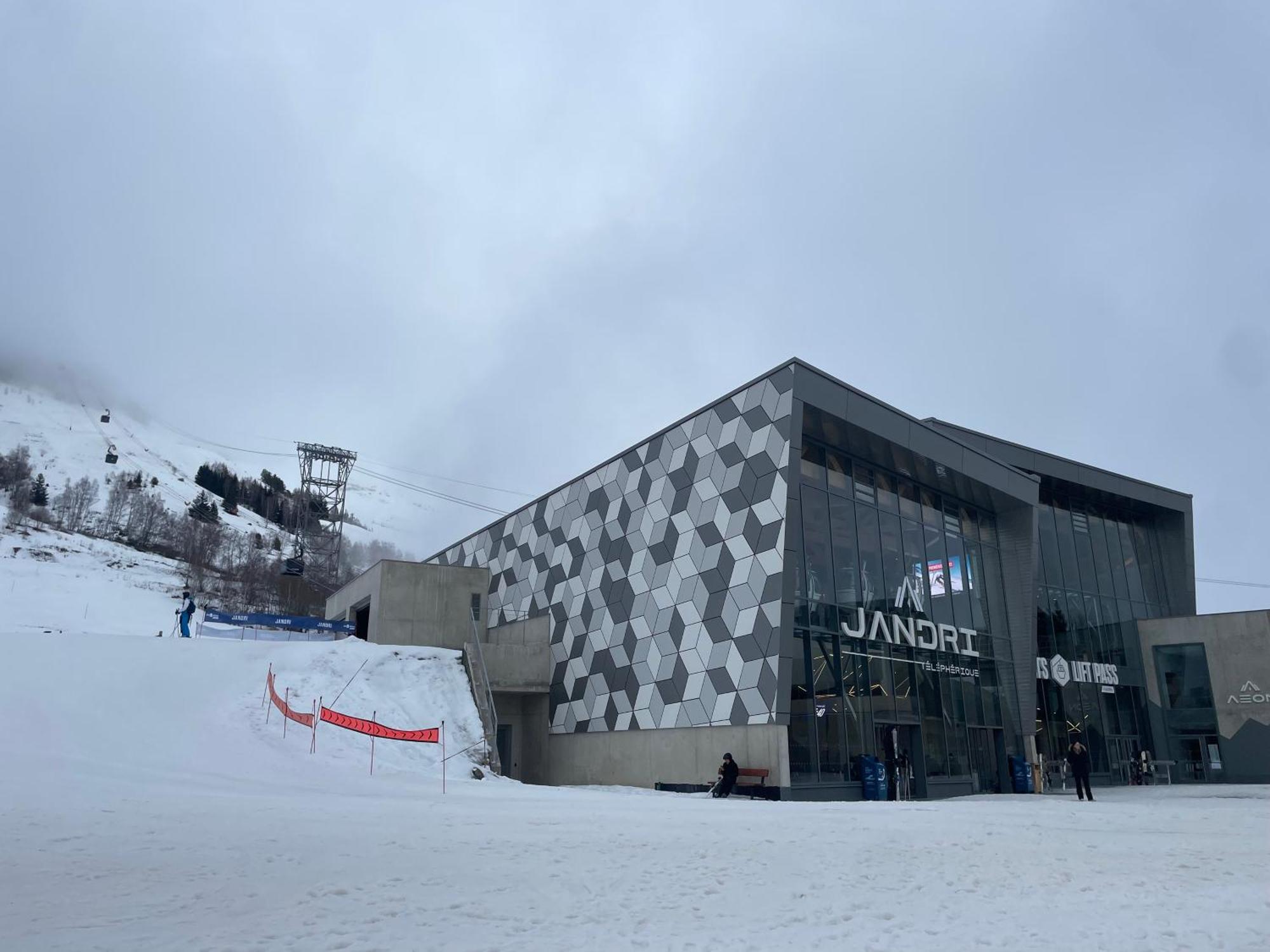 Petit Appartement Labellise Les 2 Alpes Residence Arc En Ciel Telesiege Petite Aiguille Les Deux Alpes Exterior foto
